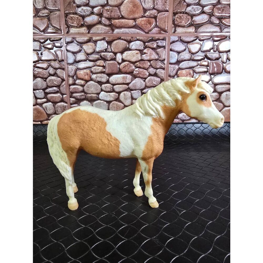 Breyer Traditional Misty of Chincoteague Palemino Pinto Pony #A98